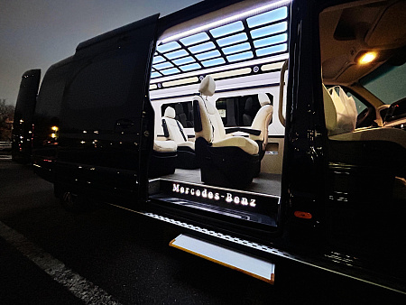 Mercedes Sprinter VIP  8 мест с водителем