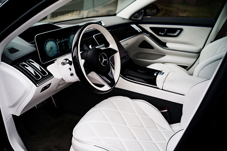 Mercedes S680 W223 Maybach с водителем