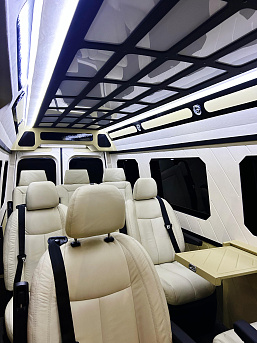 Mercedes Sprinter VIP  8 мест с водителем