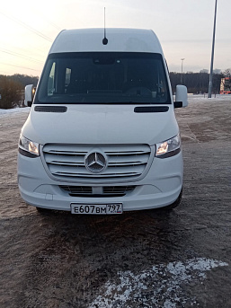 Mercedes Sprinter 19-20 мест (белый) с водителем
